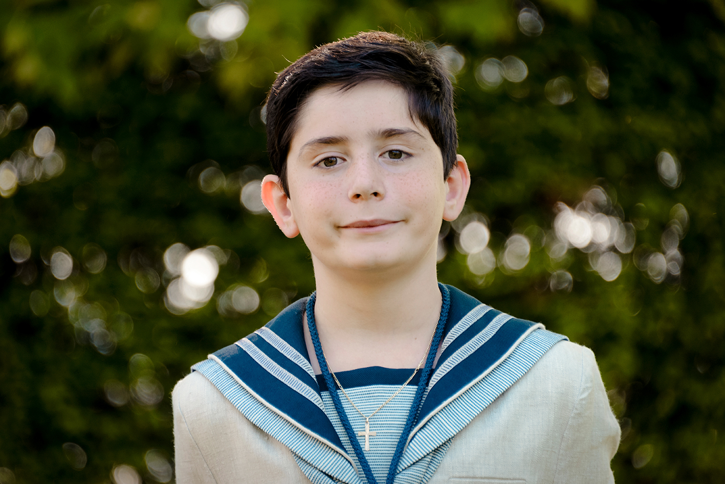 Capturamos la esencia de su comunión en Aiete con una mirada delicada y natural.